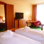 מלון Vivea Gesundheitshotel באד הרינג