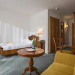 Vivea Gesundheitshotel 4* באד הרינג